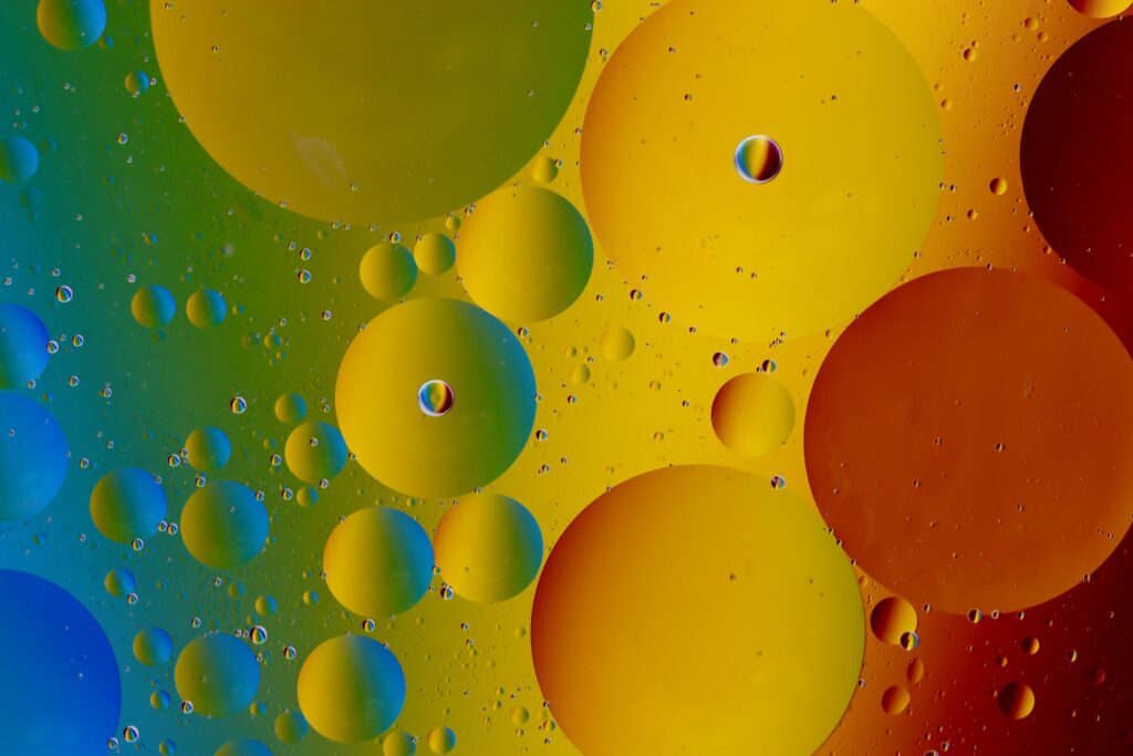 Vibrant 4098x2732 Abstract Circle Bubble Wallpaper in Gradient Colors