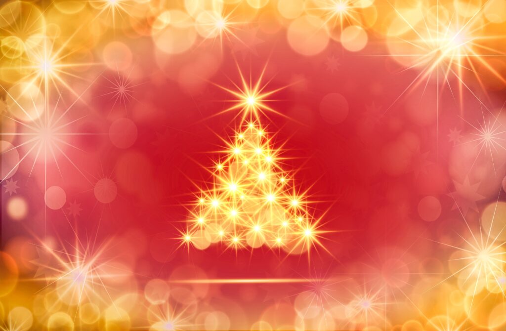 Vibrant Golden Christmas Tree Wallpaper on Red - Festive Bokeh Design