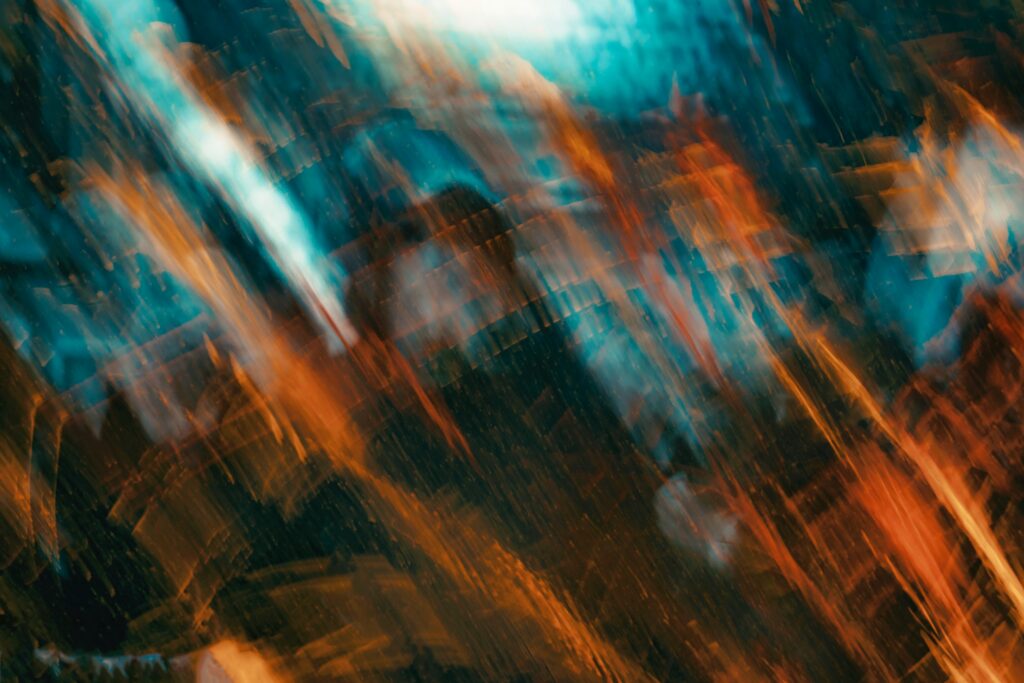 Vibrant 6000x4000 Abstract Wallpaper with Blurred Streaks & Light Spots