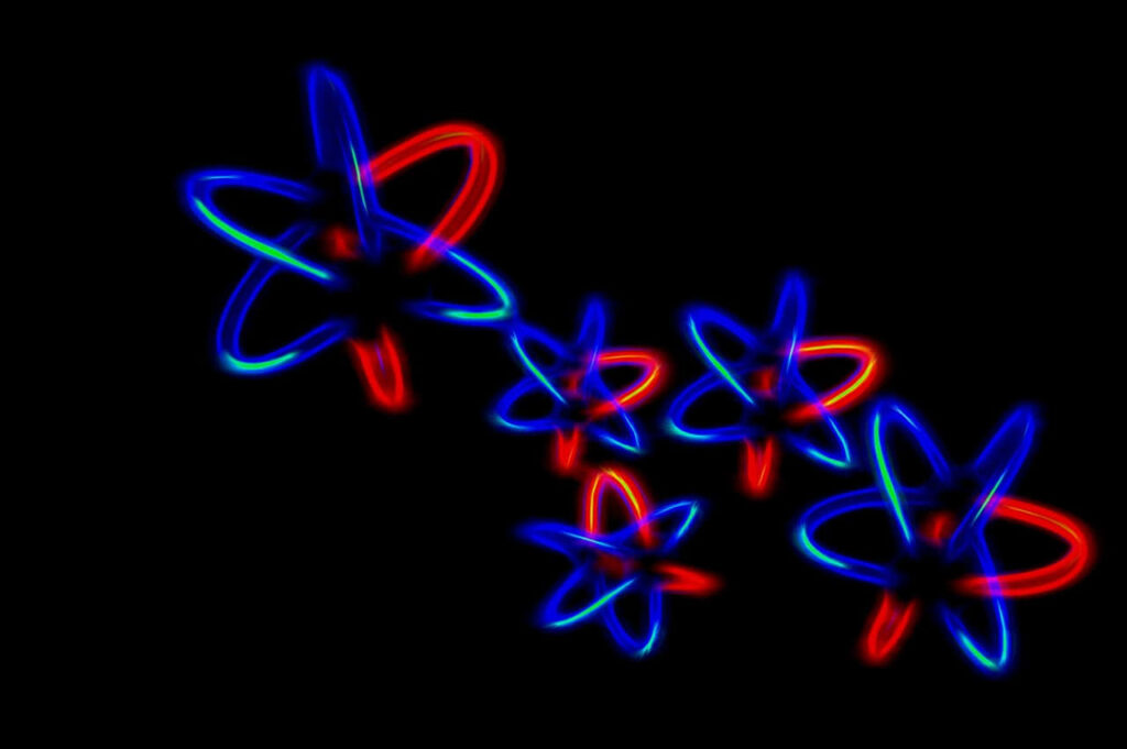 Abstract Neon Floral Wallpaper: Vibrant Red & Blue on Black Background