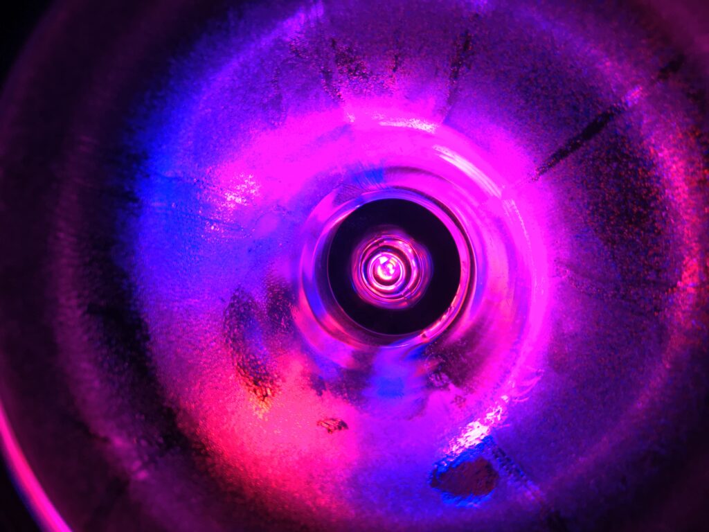 Vibrant Abstract Wallpaper: Bright Purple, Pink & Blue Circles