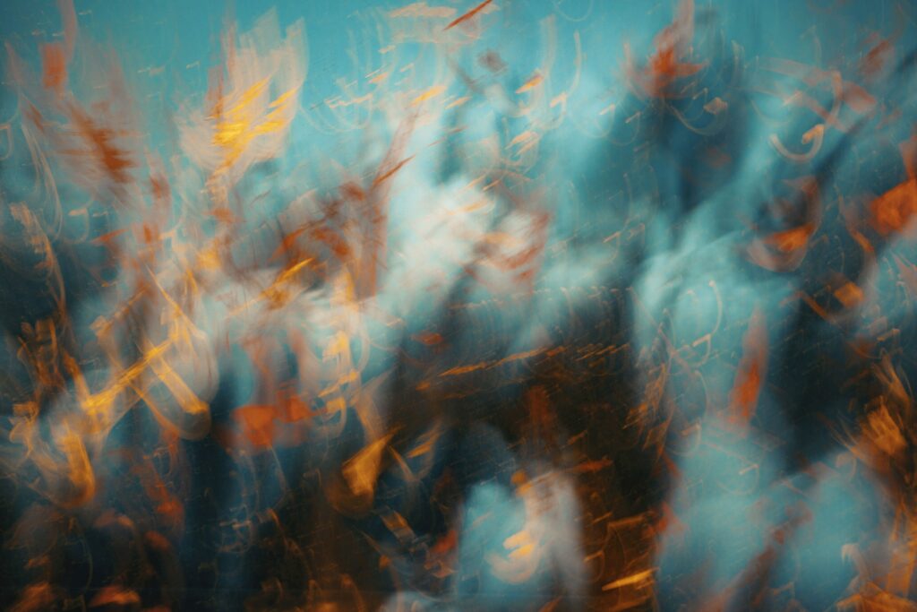 Vibrant Abstract Wallpaper: Dynamic Orange & Turquoise Design