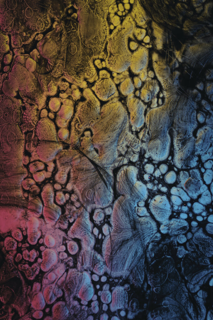 Vibrant Liquid Stains Wallpaper: Abstract Colorful Macro Art
