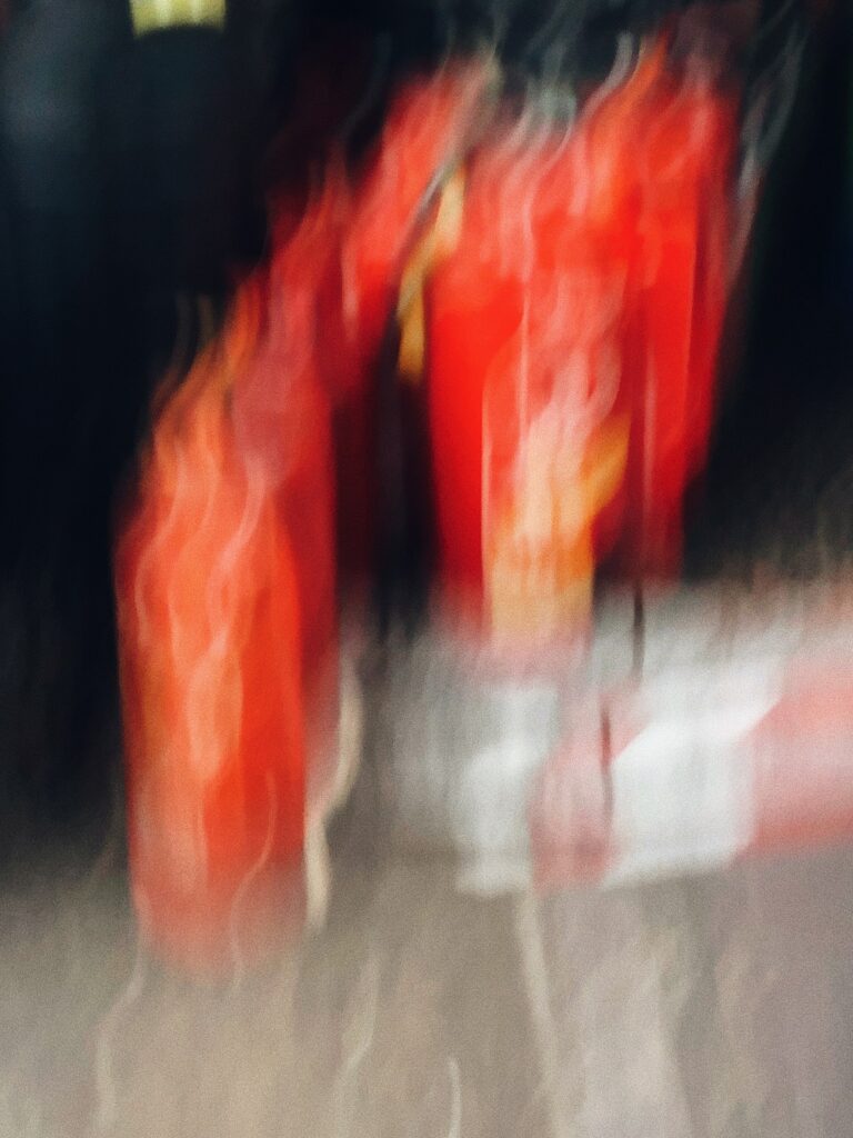Vibrant Red & Orange Abstract Wallpaper: Dynamic Blurred Background