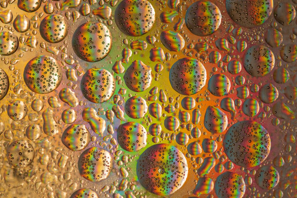 Vibrant Abstract Wallpaper: Colorful Circles & Bubbles Design