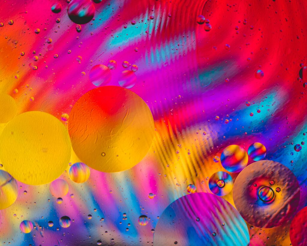 Vibrant Multicolored Circle Wallpaper for Dynamic Digital Background