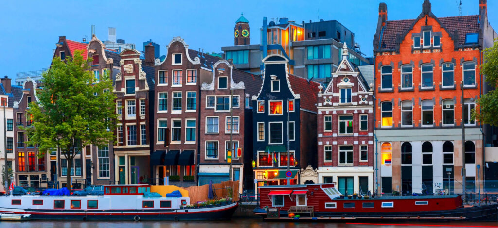 Vibrant Amsterdam Wallpaper: Charming Canals & Colorful Houses