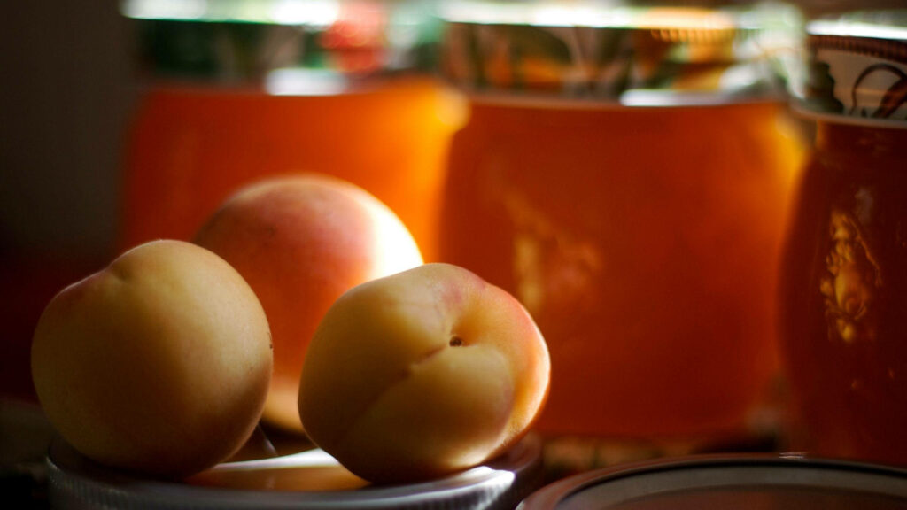 Fresh Apricots & Homemade Puree: Vibrant Wallpaper Background