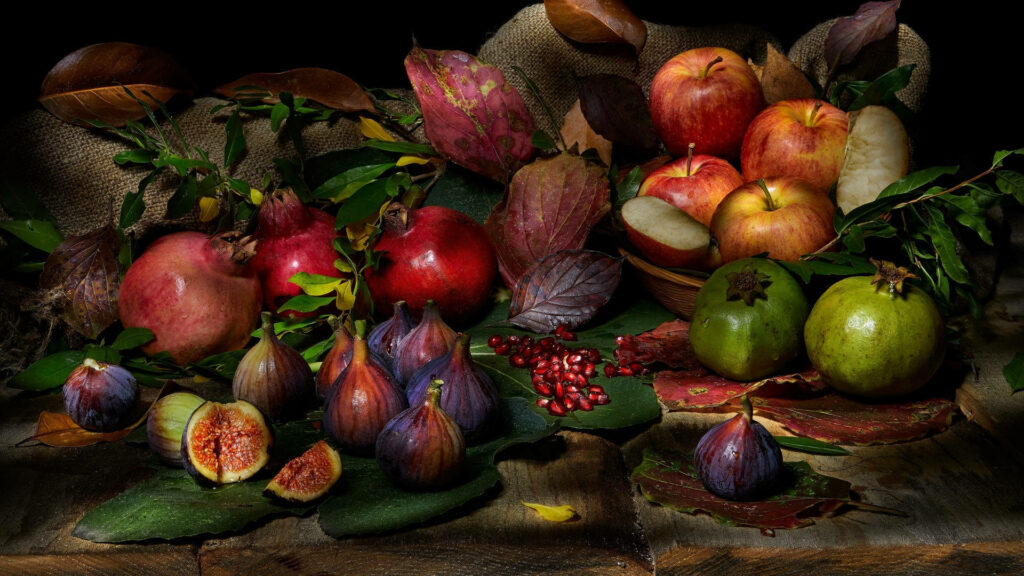 Vibrant Autumn Harvest Wallpaper: Figs, Pomegranates & Apples