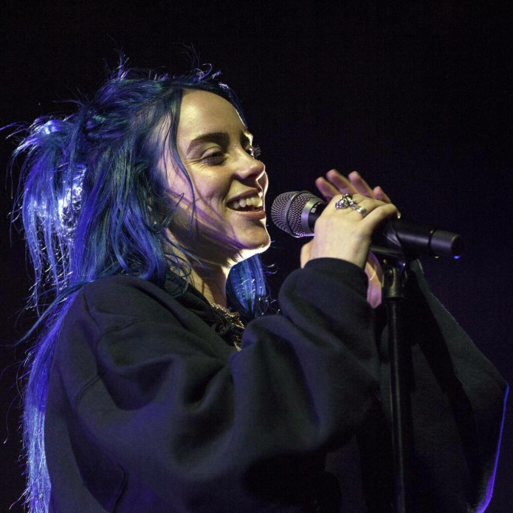 Billie Eilish Wallpaper: Blue Hair & Aesthetic Performance Vibe