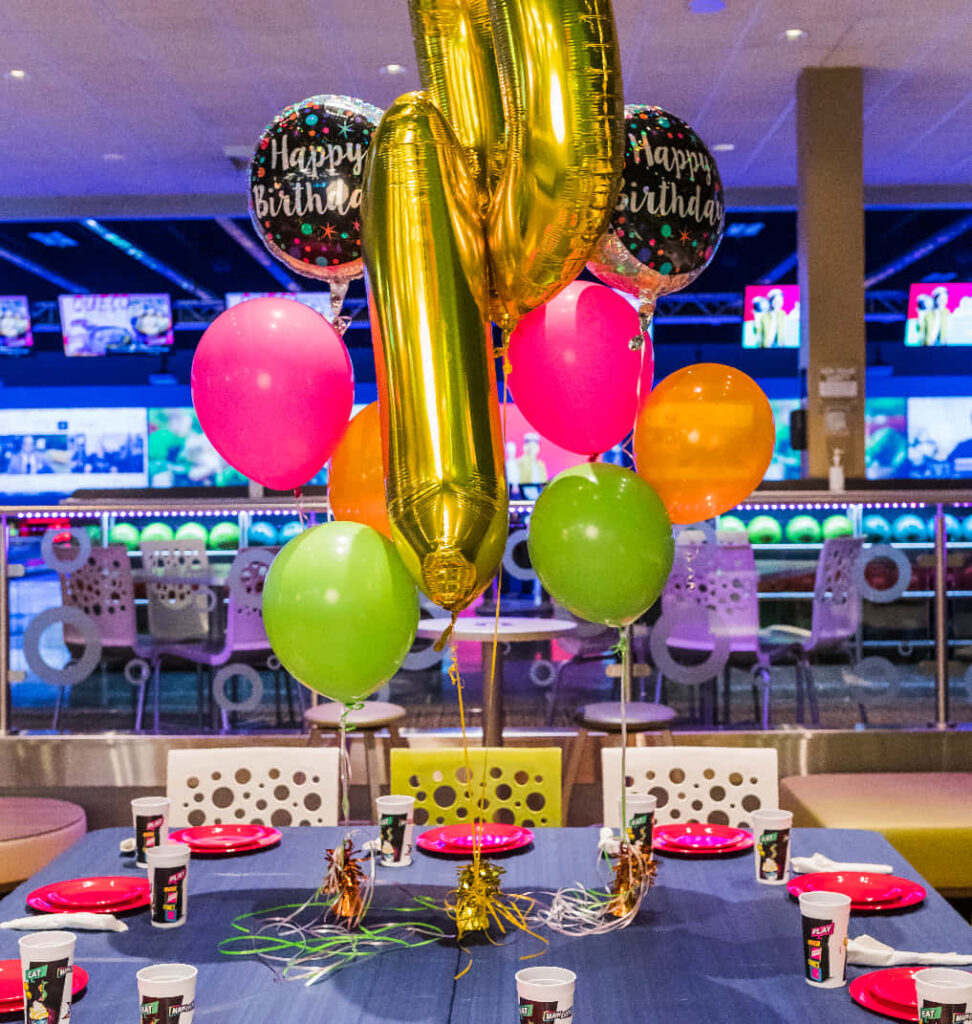 Vibrant Birthday Party Wallpaper with Colorful Balloons & Designs