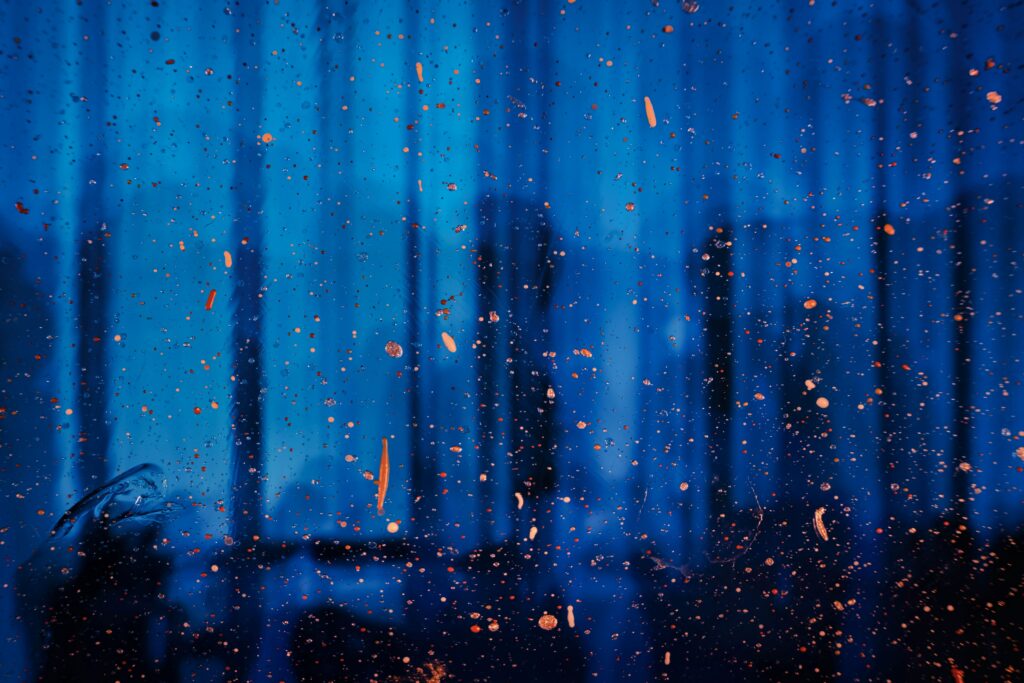 Vibrant Blue Abstract Wallpaper: Dynamic Paint Splatters, High Resolution