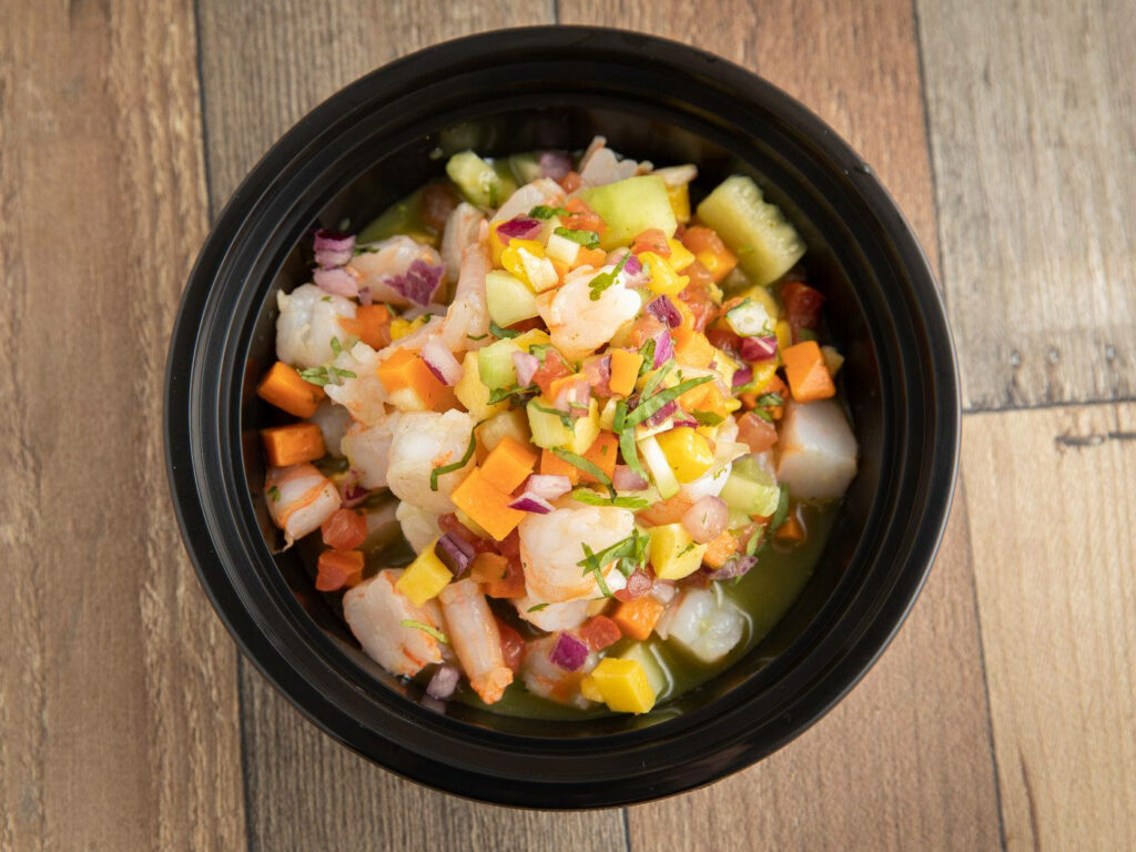 Vibrant Ceviche Bowl: Fresh Seafood & Colorful Veggies Wallpaper