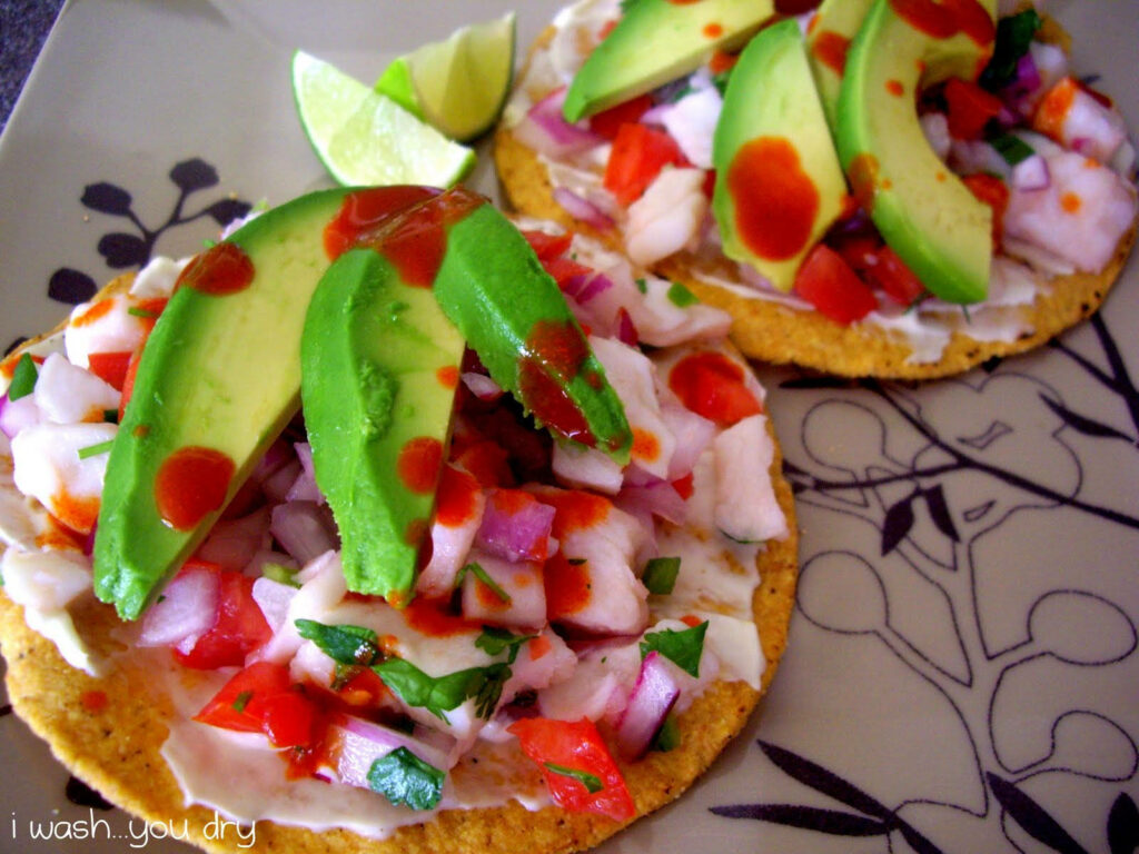 Vibrant Ceviche Tostadas Wallpaper with Avocado & Lime Accent