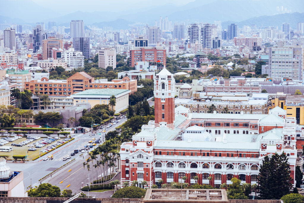 Vibrant Cityscape Wallpaper: Modern & Historic Architecture