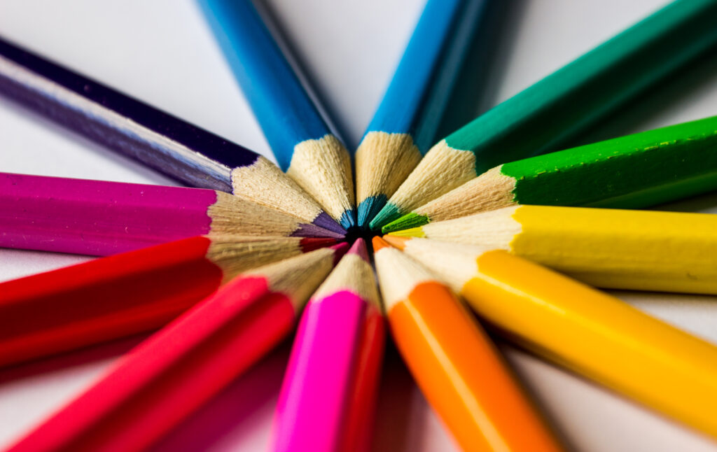 Colorful Pencil Circle: Vibrant Wallpaper Background Design