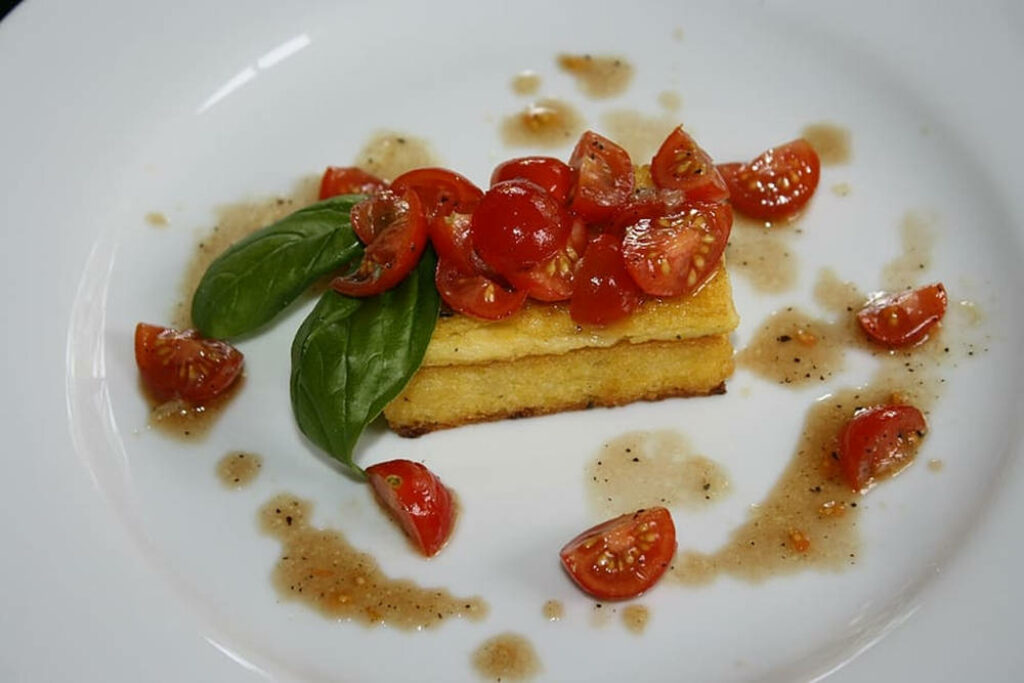Crispy Polenta with Cherry Tomatoes & Basil - Stunning Wallpaper Background