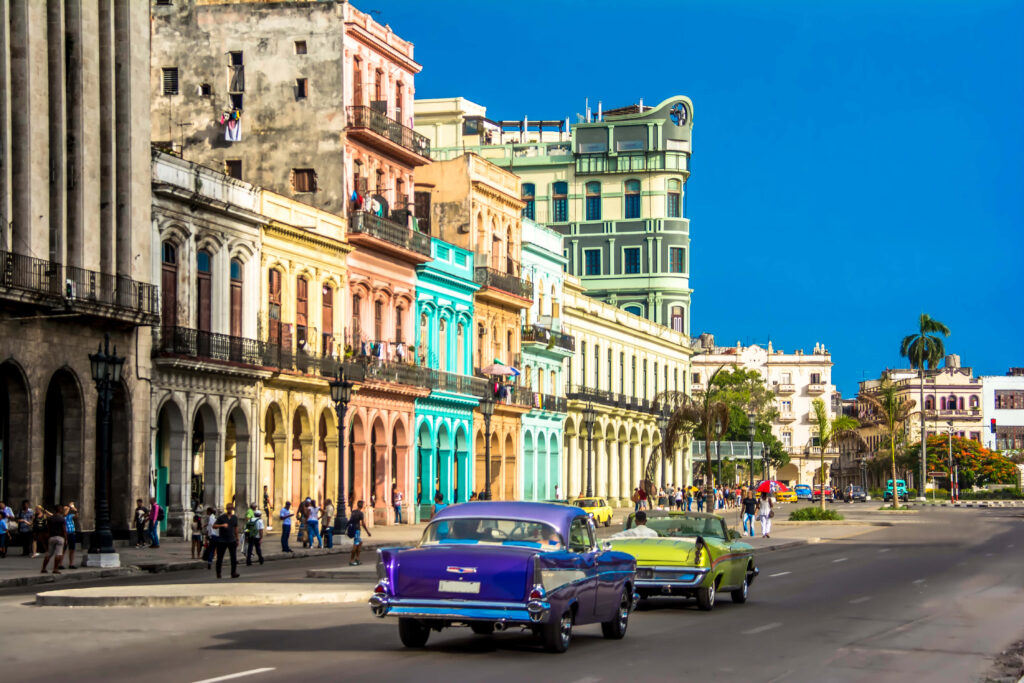 Colorful Cuban Street Wallpaper: Colonial Charm & Vintage Cars