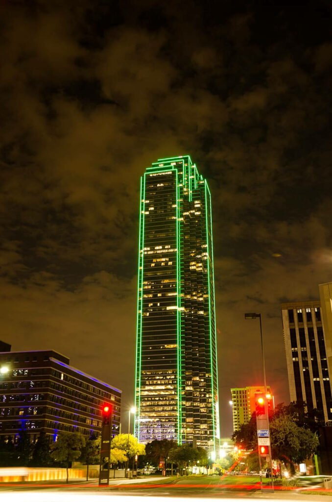 Stunning Dallas Skyline Wallpaper: Vibrant Green Skyscraper Night View