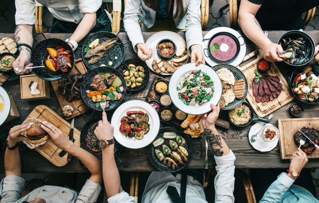 Festive Dining Table: Vibrant Dishes & Culinary Inspiration Wallpaper