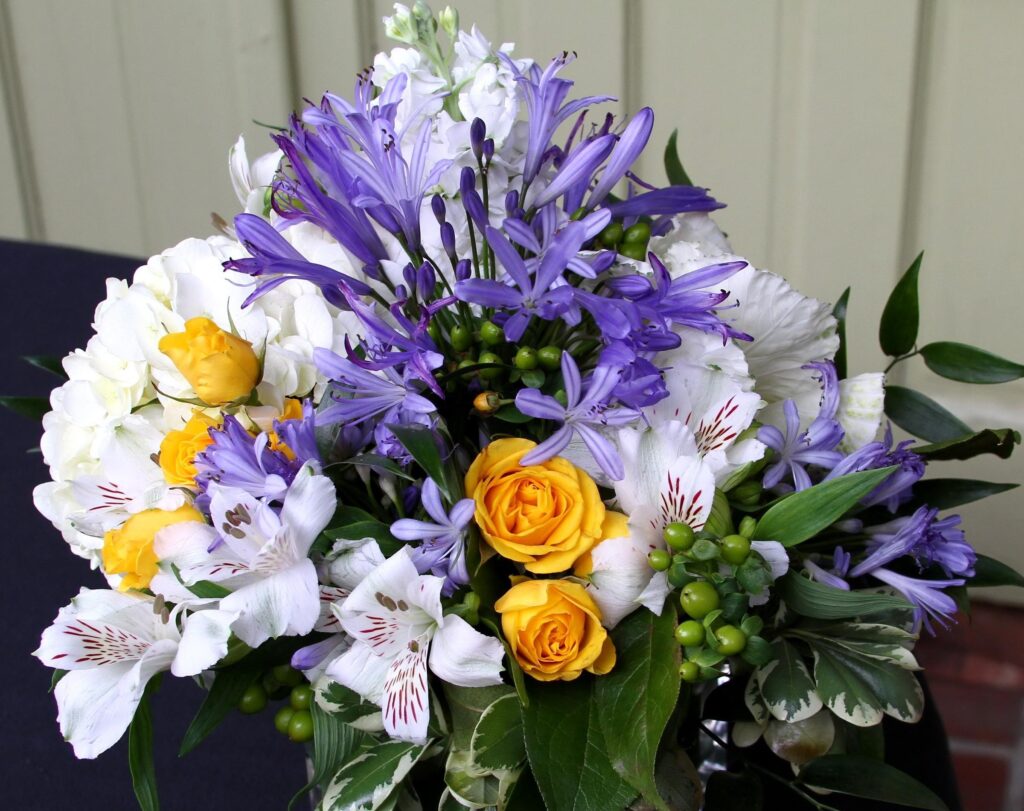 Vibrant Floral Bouquet Wallpaper: Roses, Freesia & Alstroemeria