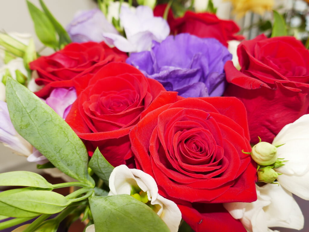 Vibrant Flower Bouquet Wallpaper: Red Roses & Colorful Blooms