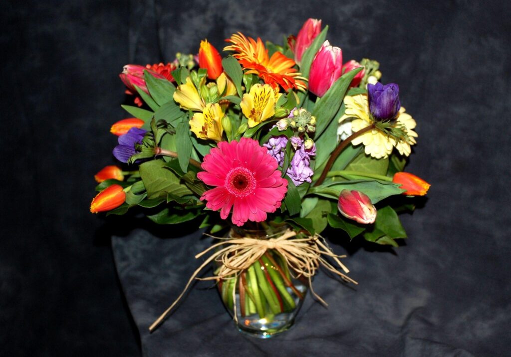 Vibrant Flower Bouquet Wallpaper: Alstroemeria, Gerberas & Tulips