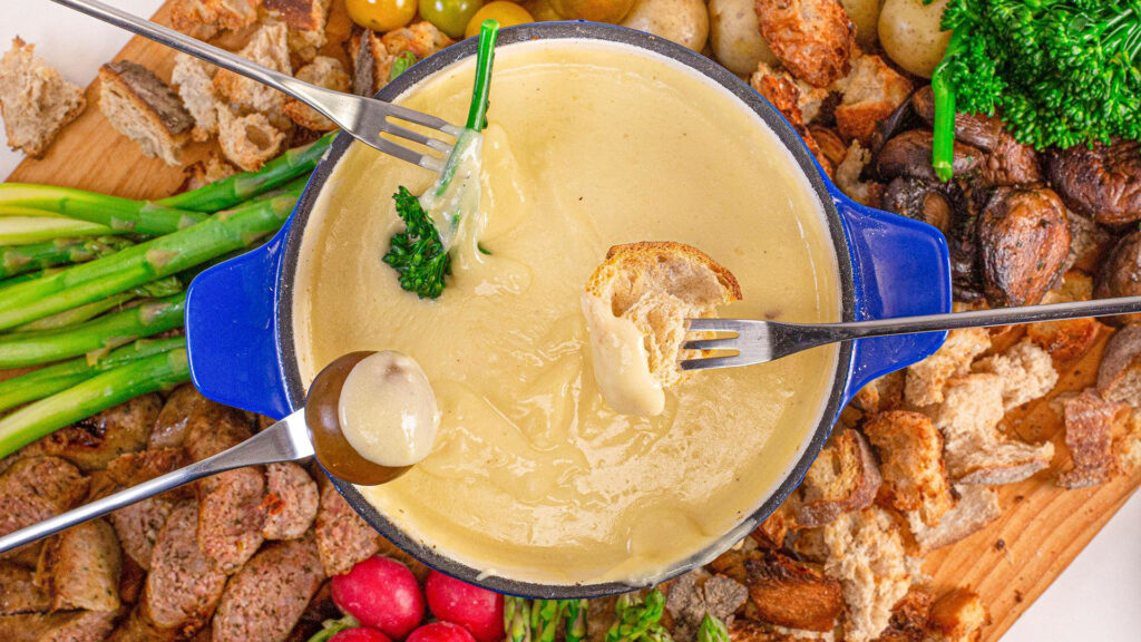 Vibrant Wallpaper: Creamy Fondue & Dippables for Cozy Dining