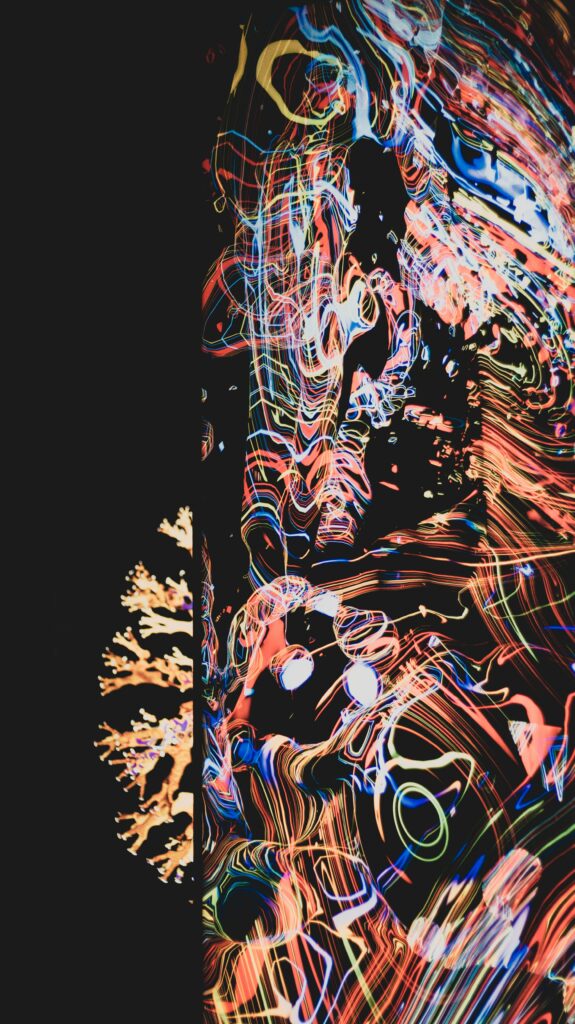 Vibrant Freezelight Wallpaper: Intricate Long Exposure Design