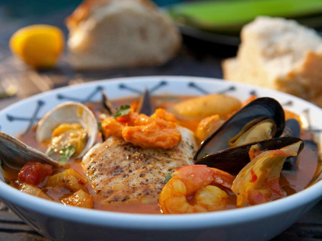 Vibrant French Bouillabaisse Wallpaper with Fresh Seafood Delight