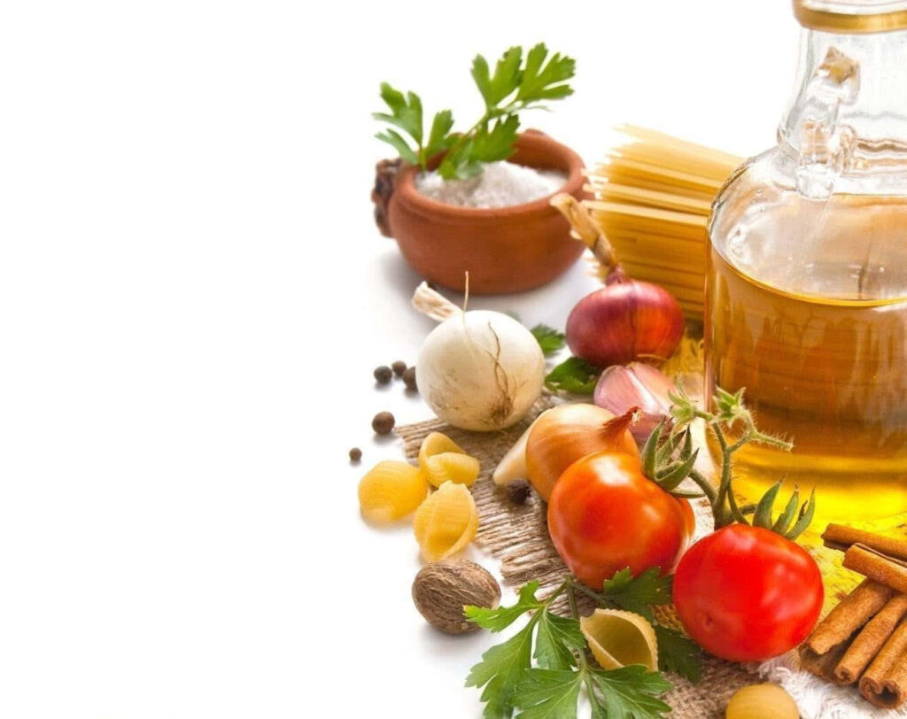 Fresh Ingredients for Organic Meals: Vibrant Tomato & Garlic Wallpaper