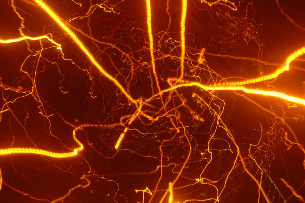 Electrifying Golden Threads Wallpaper: Mesmerizing 6000x4000 Background