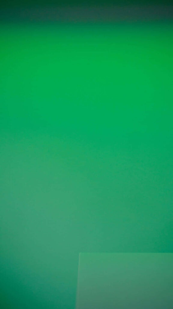 Minimalistic Green Gradient Wallpaper for a Calming Background