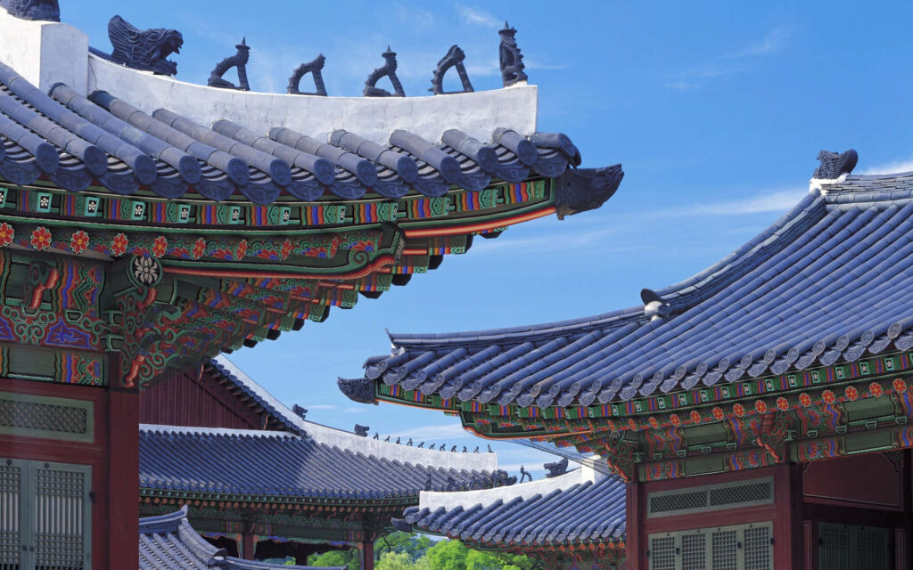 Vibrant Gyeongbokgung Palace Wallpaper: Traditional Architectural Elegance