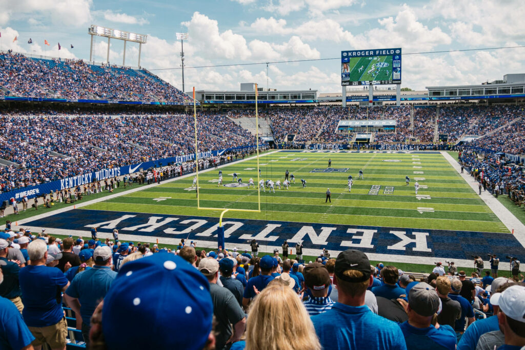 Kroger Field Football Game Wallpaper: Vibrant Fans & Bright Sky