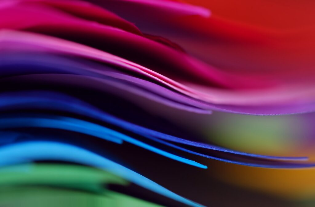 Vibrant Multicolored Leaf Patterns: Artistic Wallpaper Background