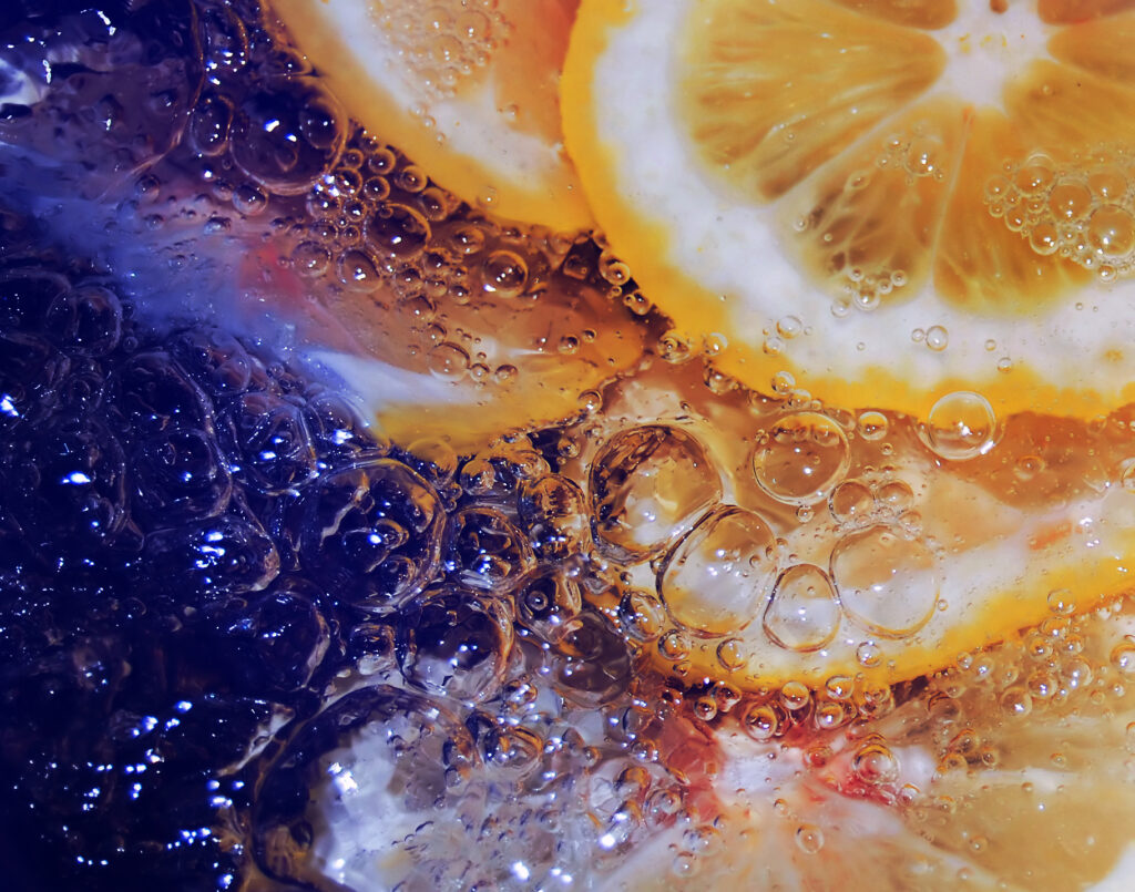 Vibrant Lemon Macro Wallpaper: Ice & Bubbles in Refreshing Colors