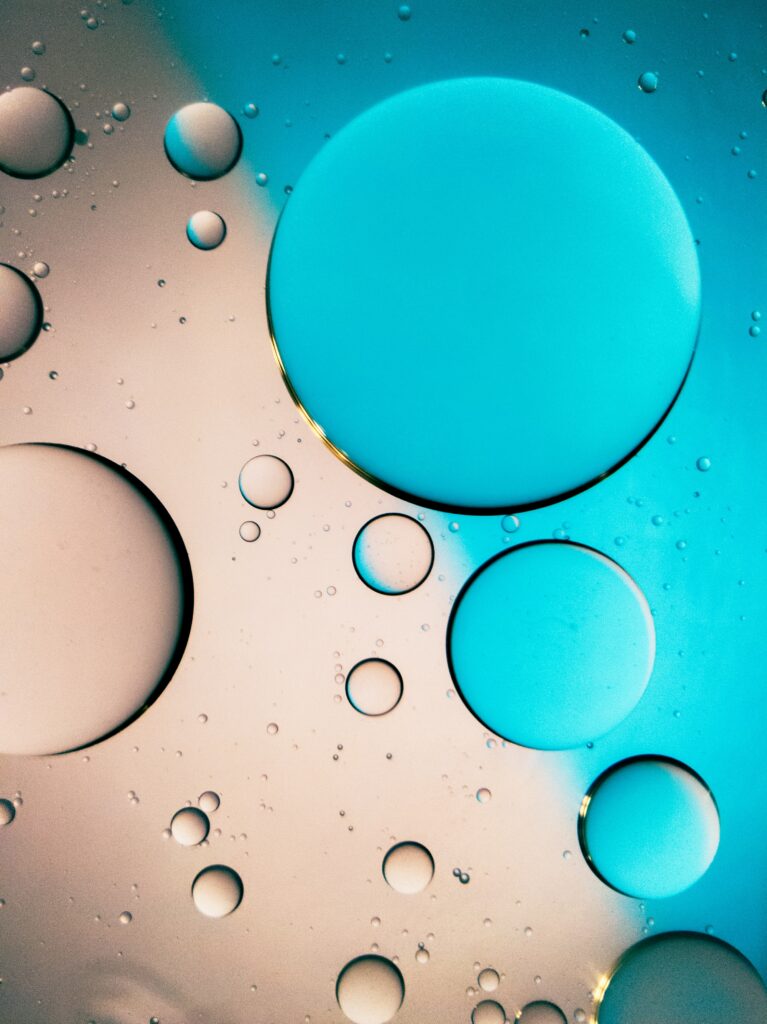 Vibrant Blue and Gray Macro Wallpaper: Abstract Liquid Droplets