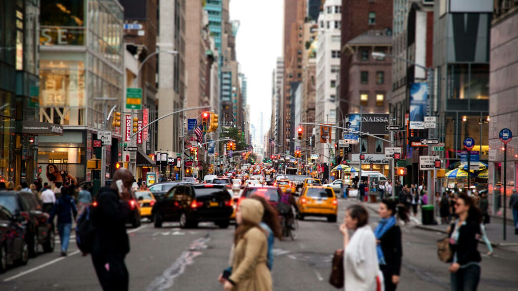 Manhattan Wallpaper: Bustling Streets & Iconic City Life Background