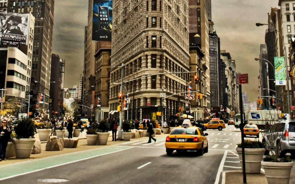 Vibrant NYC Wallpaper: Bustling Manhattan Streets & Yellow Cabs