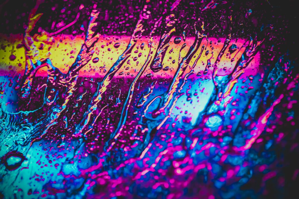 Stunning Multicolored Water Droplets Abstract Wallpaper - High Res