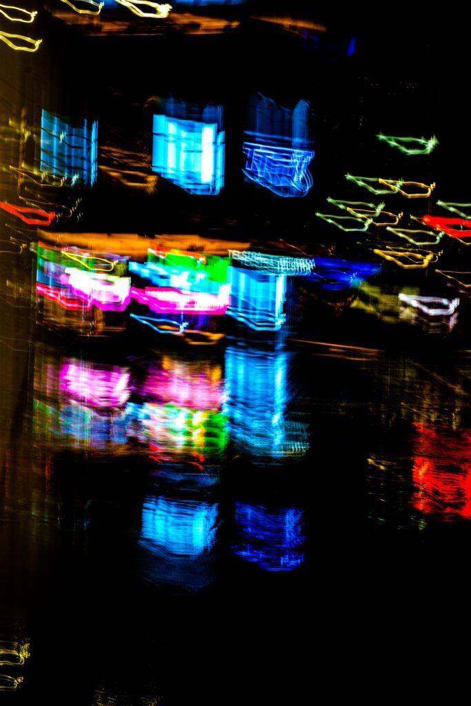 Vibrant Neon Light Abstract Wallpaper: Dynamic Urban Nightscape
