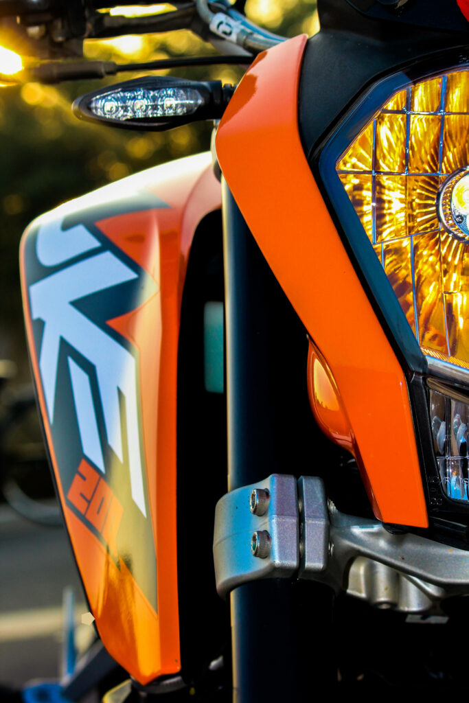 Vibrant Orange N2 200 Bike Wallpaper: Style Meets Power