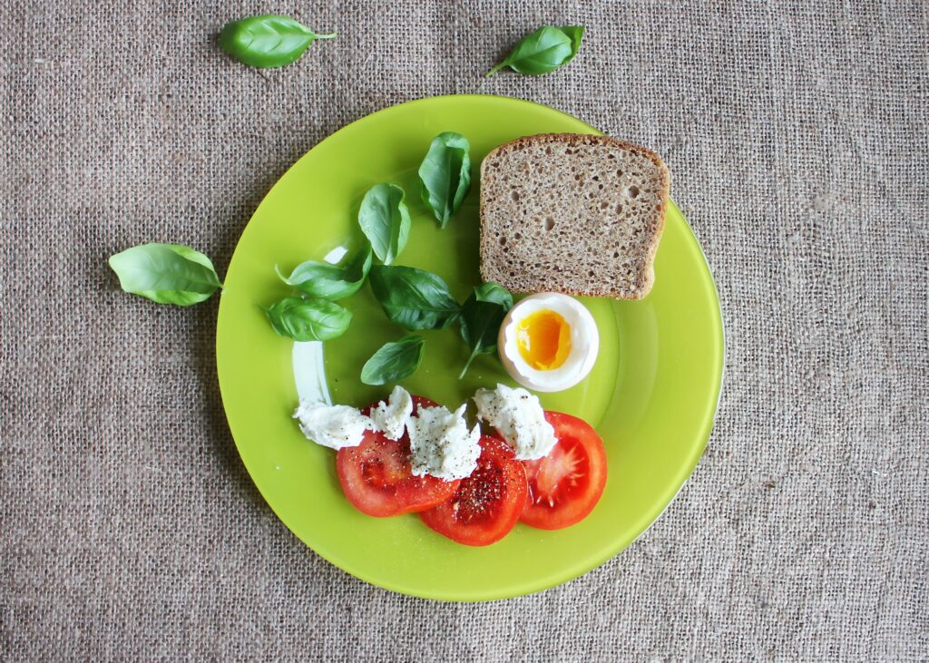 Vibrant Food Wallpaper: Fresh Bread, Egg, Tomatoes & Cheese Delight