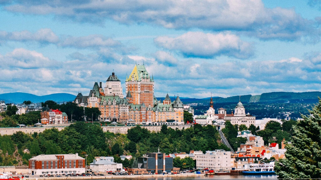 Sunny Quebec City Wallpaper: Iconic Landmarks & Lush Greenery
