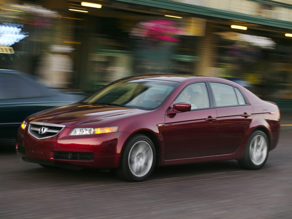 Dynamic Red 2004 Acura TL Wallpaper - Stylish Side View & Motion