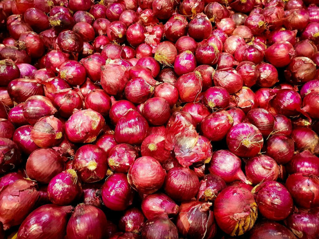 Vibrant Red Onion Wallpaper: Fresh & Rustic Textures for Background