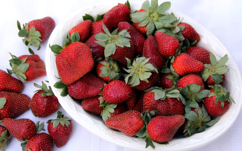 Vibrant Red Strawberries Wallpaper - Juicy Fresh Background