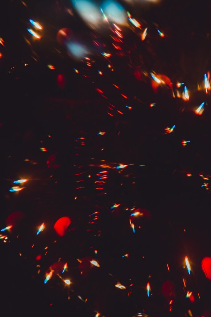 Vibrant Red & White Burst Wallpaper - Dynamic Dark Background