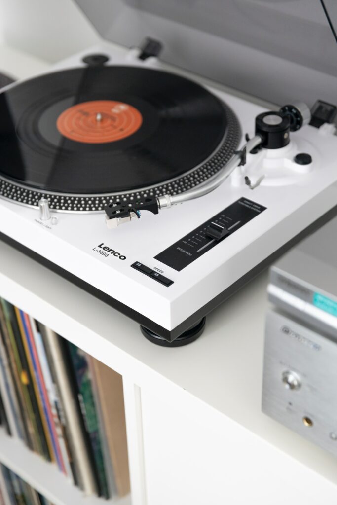 Retro Turntable Wallpaper: Nostalgic Vinyl Record Background